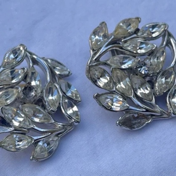 Bogoff Rhinestone Vintage Clip On Earrings - Picture 3 of 4